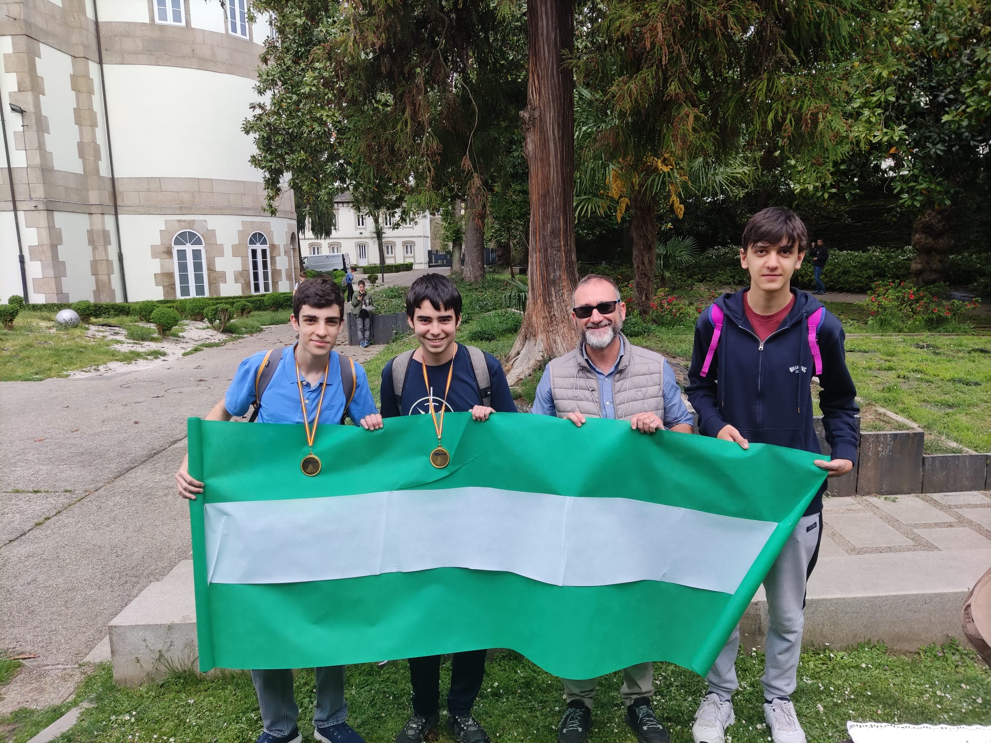 Participantes sevillanos y profesor acompañante en la OF Nacional 2023