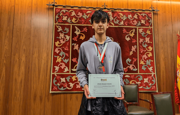 Alfredo Almazán plata 2023 en la fase nacional de la OME