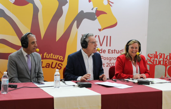 El Rector de la US y la Vicerrectora de Estudiantes en el programa Hoy por hoy Sevilla.